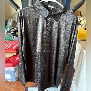 ZEROYAA Men’s Black Satin Paisley Dress Shirt – Size M